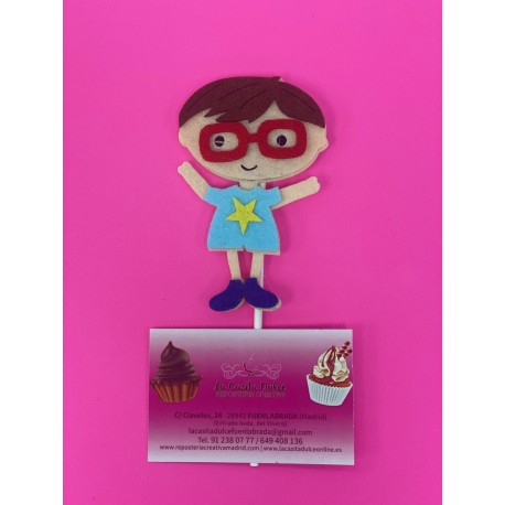 TOPPER FIELTRO NIÑO CON GAFITAS