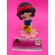 FIGURA PVC BLANCANIEVES CON MANZANAS