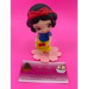 FIGURA PVC BLANCANIEVES CON MANZANAS