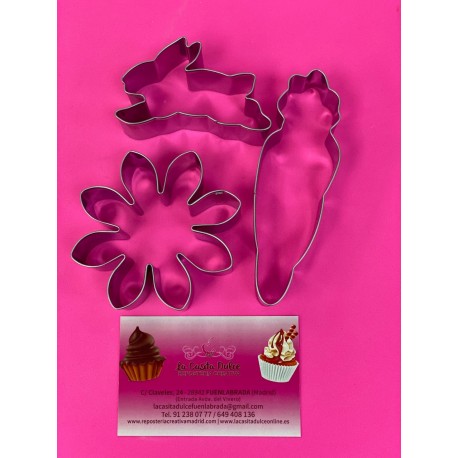 SET 3 CORTADORES PASCUA CONEJO ZANAHORIA Y FLOR