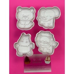 SET 4 CORTADORES CON EXPULSOR ANIMALES SELVA