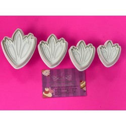 SET 4 CORTADORES CON EXPULSOR HOJA TULIPA