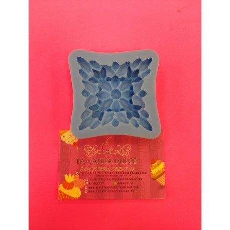 BROCHE JOYA CUADRADA FLORAL