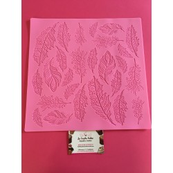 MANTEL SILICONA ENCAJE PLUMAS